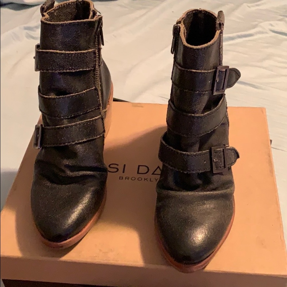 Distressed Black Leather Kelsi Dagger Boots